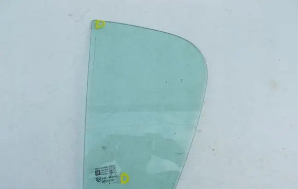 Opel Corsa D Sliding door window/glass LCORSADTYL1