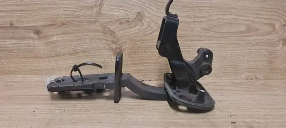 Volvo V70 Tailgate/trunk/boot hinge 31298104