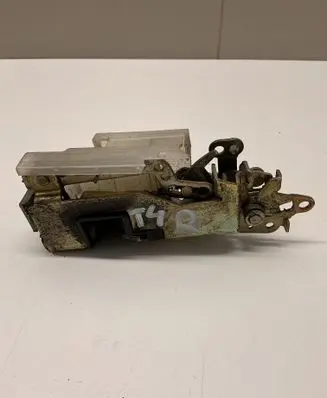 Volkswagen Transporter - Caravelle T4 Front door lock 701837016E