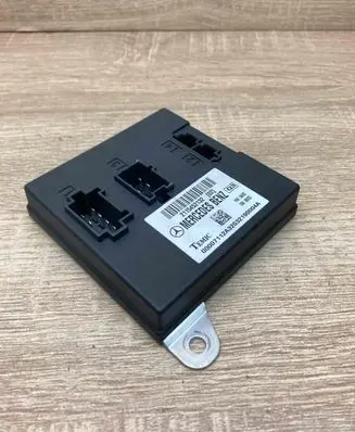 Mercedes-Benz E W211 Comfort/convenience module 2115452132 Used