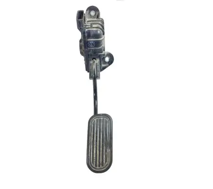 Toyota Hilux (AN10, AN20, AN30) Accelerator throttle pedal 781200K010 VN1988003140