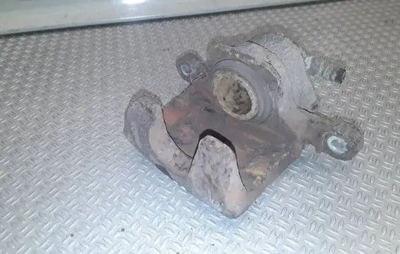 KIA Sorento Rear brake caliper 