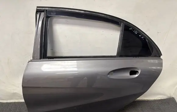 Mercedes-Benz A W176 Rear door 