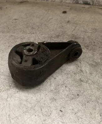 Mini One - Cooper R50 - 53 Engine mount bracket