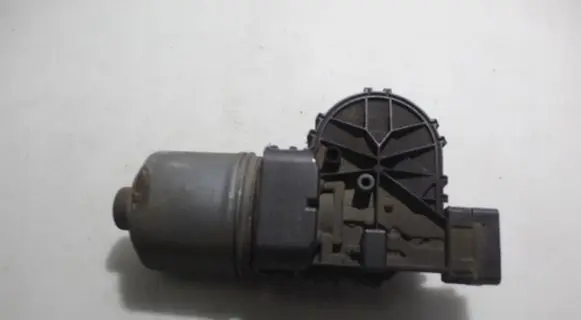 Peugeot 206 Wiper motor 0390241523