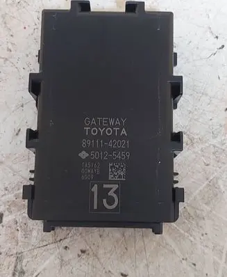 Toyota RAV 4 (XA40) Gateway control module 8911142021 50125459