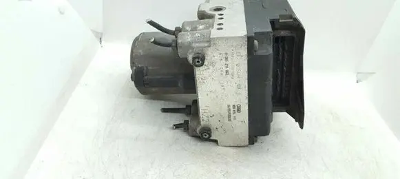 Audi A8 S8 D2 4D ABS Pump 0265218020 8D0614111
