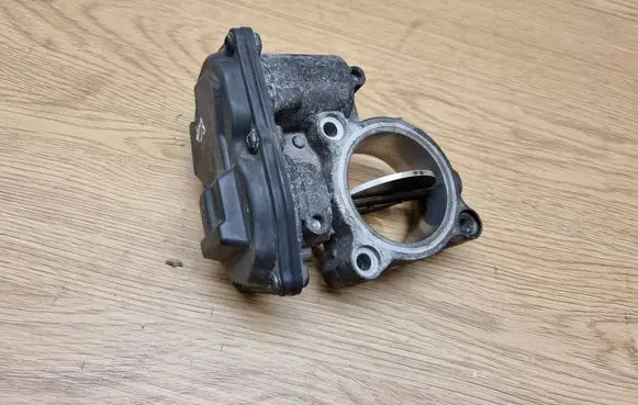 BMW 5 GT F07 Throttle valve 7810752 10378517 24071201946