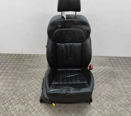 Skoda Superb B8 (3V) Front passenger seat 5Q4881106R