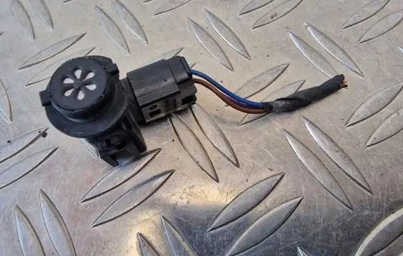 Volkswagen PASSAT CC Air quality sensor 5K0907659