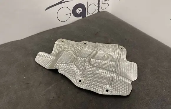 Porsche Cayenne (92A) Heat shield in engine bay 7P5825616B