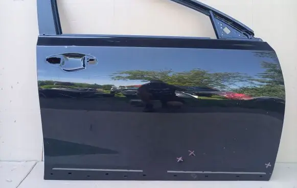 KIA Xceed Front door