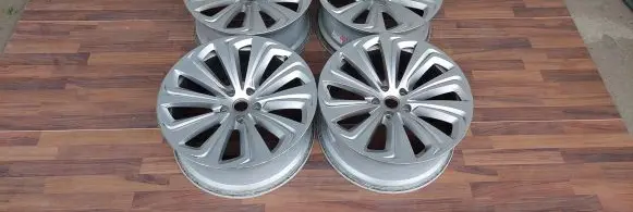 Bentley Bentayga R22 alloy rim 36A601025S 3912814