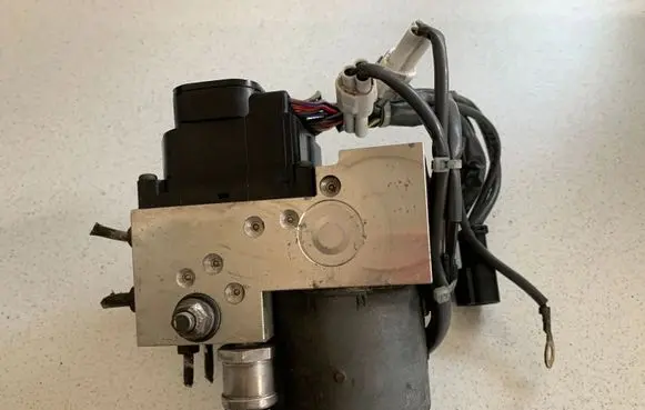 Subaru Outback ABS Pump 0130108109 51000040140 27536AE001