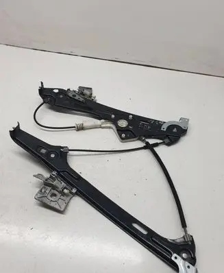 Mercedes-Benz CLS C219 Front window lifting mechanism without motor A2197200846