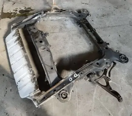 Volvo XC90 Front subframe
