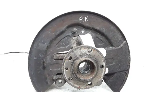 Volvo XC60 Front wheel hub spindle knuckle