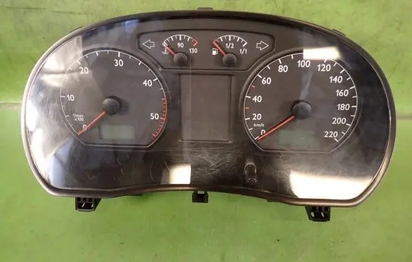 Volkswagen Polo Speedometer (instrument cluster) 6Q0920820L