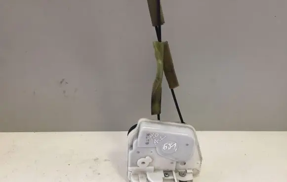 Mazda 6 Rear door lock F96G01R1