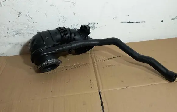 Mercedes-Benz E W212 Air intake hose/pipe A6510905537