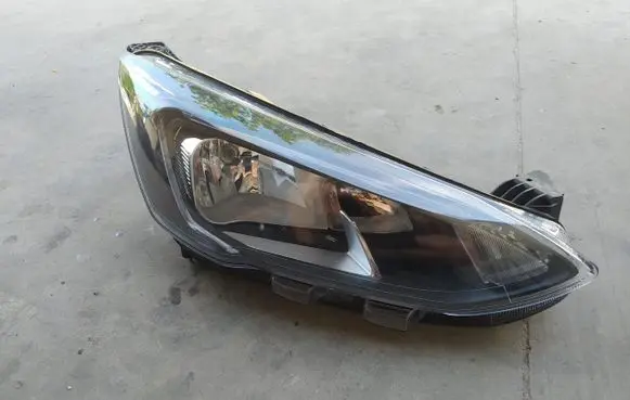 Ford Focus Headlight/headlamp JX7B-13W029-CE