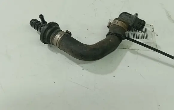 Volkswagen PASSAT B6 Engine coolant pipe/hose 