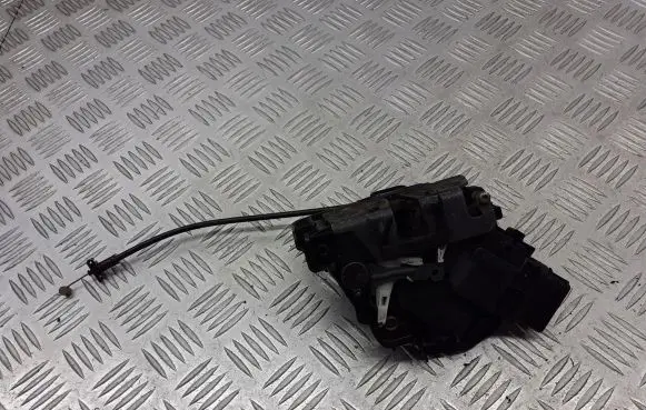 Ford Focus Rear door lock