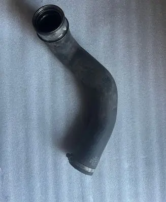 Mercedes-Benz ML W164 Intercooler hose/pipe A1645280682