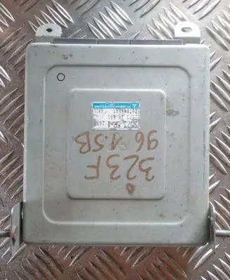 Mazda 323 F Engine control unit/module Z57318881 E2T84986T 6921