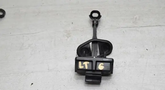 Alfa Romeo Giulia Rear door check strap stopper 95205620