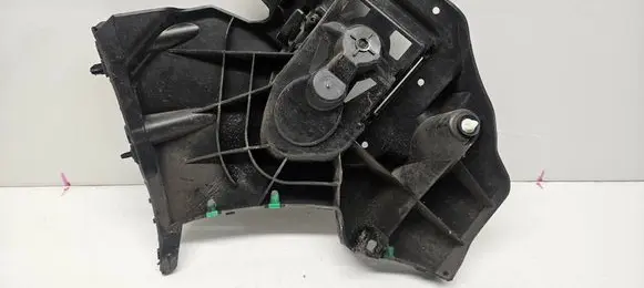 Volvo V40 Rear bumper mounting bracket 31395104