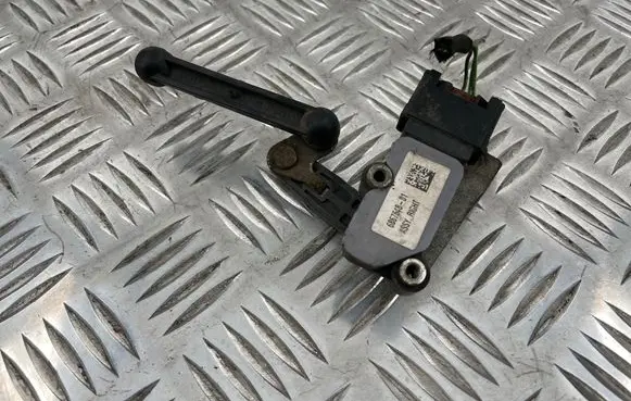BMW X5 F15 Headlight/headlamp level sensor 6867648