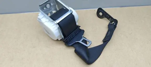 Mercedes-Benz C W204 Middle seatbelt (rear) A2048600085