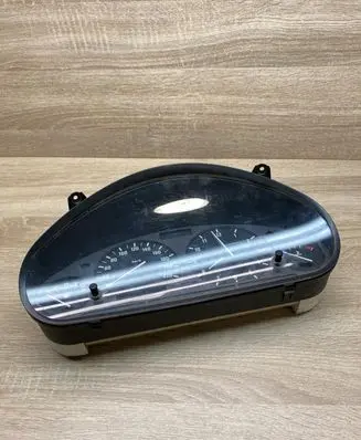 BMW 3 E36 Speedometer (instrument cluster) 1387413
