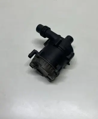 BMW 5 G30 G31 Electric auxiliary coolant/water pump 0392024063 8638237