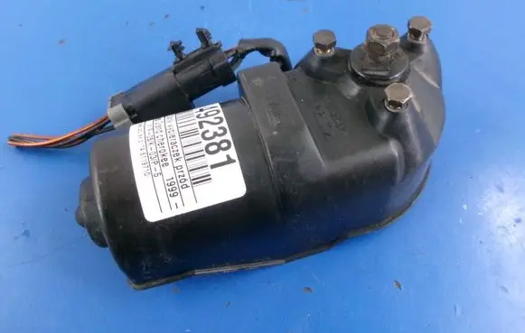 Jeep Grand Cherokee (WJ) Front wiper linkage and motor 54842587