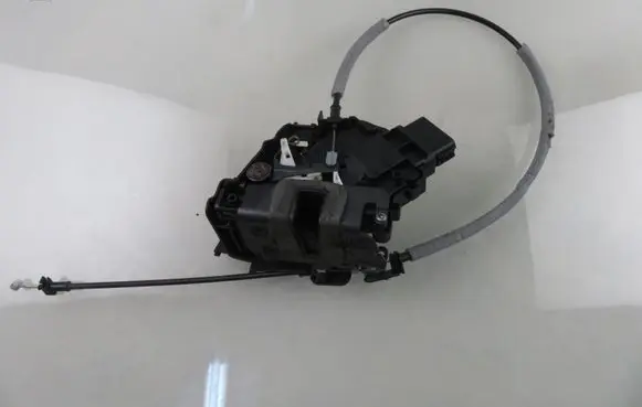 Ford S-MAX Front door lock 6M2AR21813EA