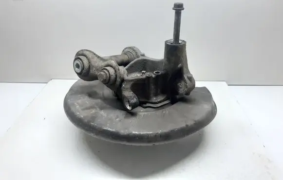Rear wheel hub spindle/knuckle