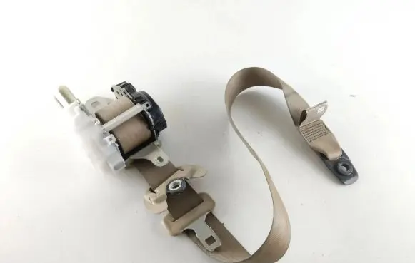 Lexus GS 300 350 430 450H Front seatbelt 7Q2600P