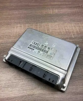 Volkswagen PASSAT B5.5 Engine control unit/module ECU 3B0907401F 0281001938