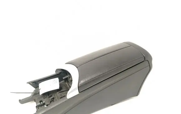 Mercedes-Benz C W205 Armrest