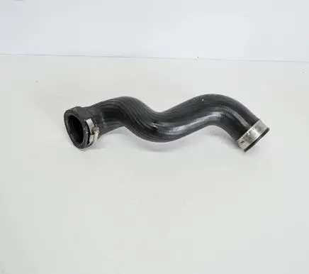 Audi A4 S4 B7 8E 8H Intercooler hose/pipe 8E0145737E