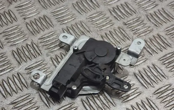 KIA Sorento Tailgate boot lock/latch motor 812406E000