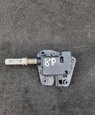 Audi A3 S3 8P Tailgate boot lock/latch motor 8E9827833