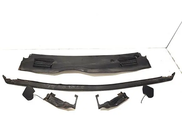 Mercedes-Benz Vito Viano W447 Wiper trim A4478301801