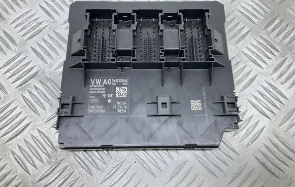 Volkswagen Touran II Comfort/convenience module 5K0937084K