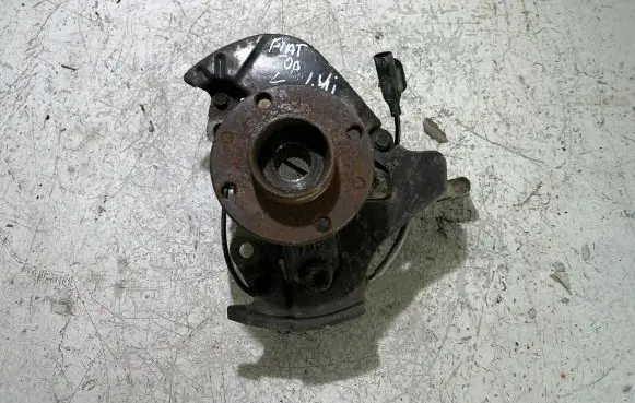 Fiat 500 Front wheel hub