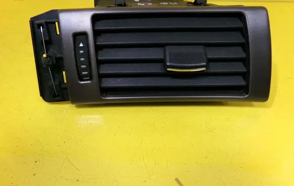 Audi A6 S6 C5 4B Dashboard side air vent grill/cover trim 4B1820902