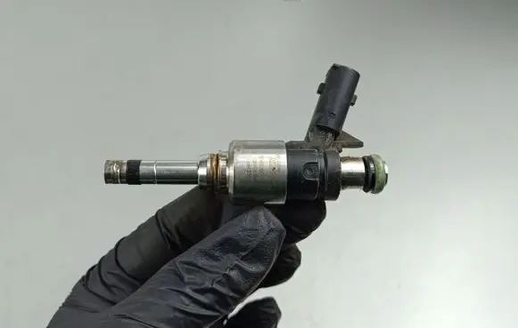 Hyundai Kona I Fuel injector 3531003AC0
