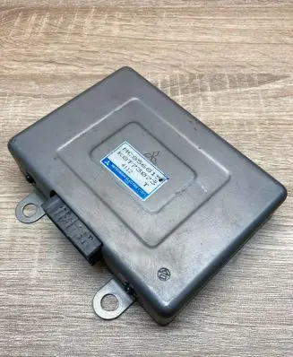 Mitsubishi Pajero Engine control unit/module ECU MC856815 K8T73073